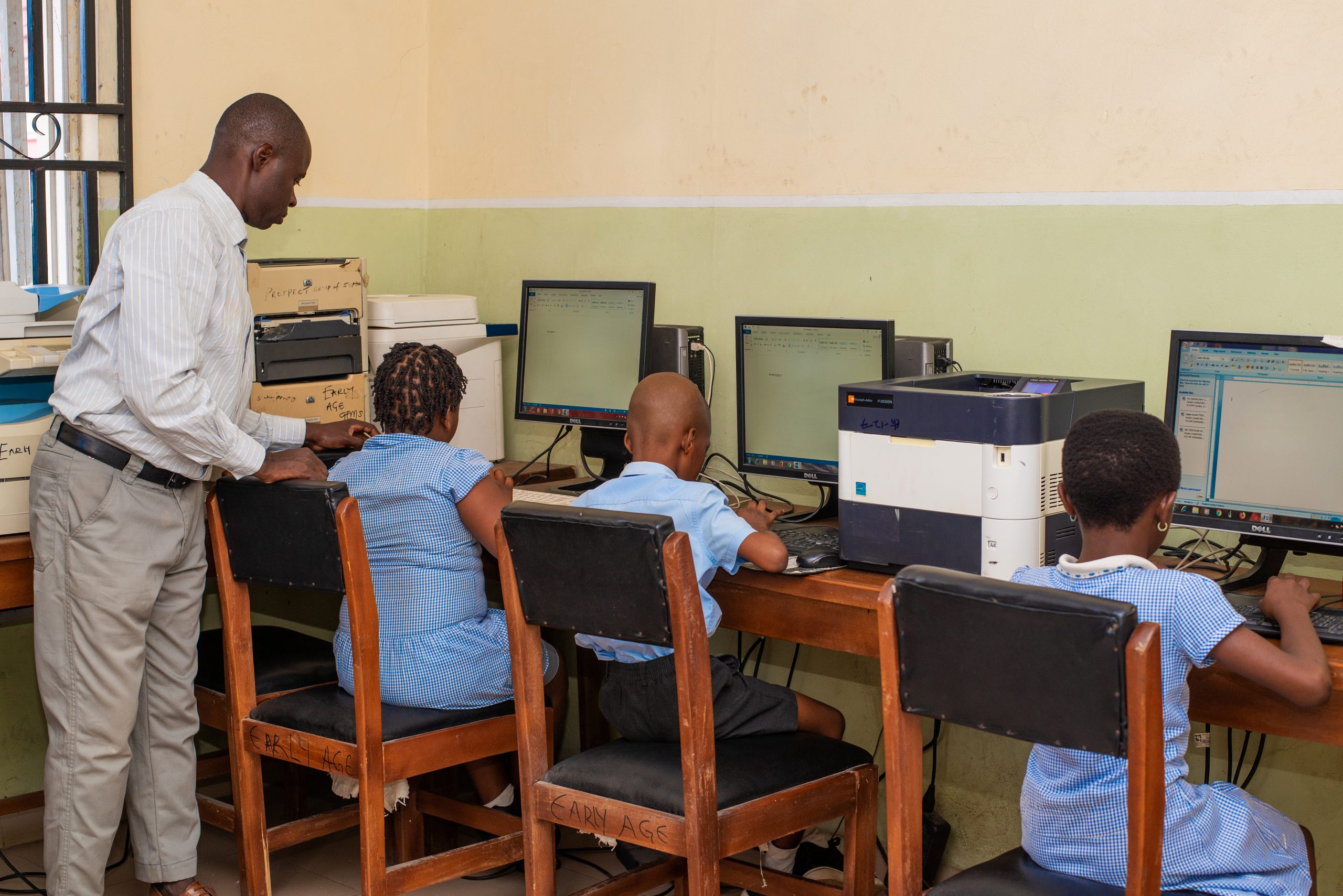 computer lab primary school bodija